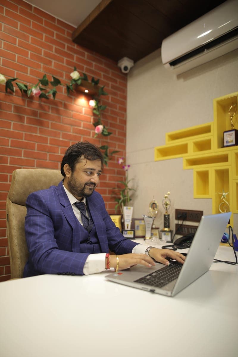 Chirag Vyas at work
